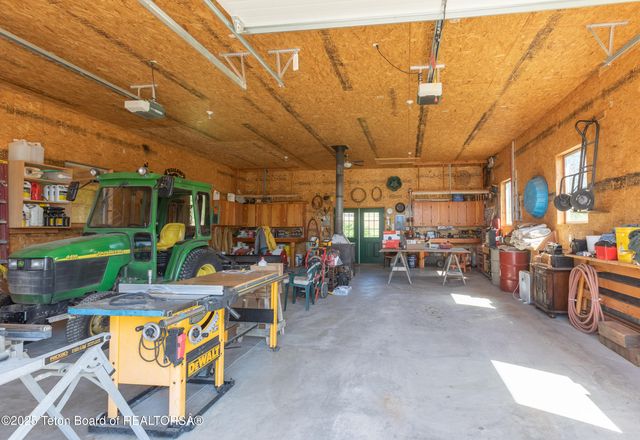 $2,588,889 | 615 Noble Lane, Bedford, WY 83112