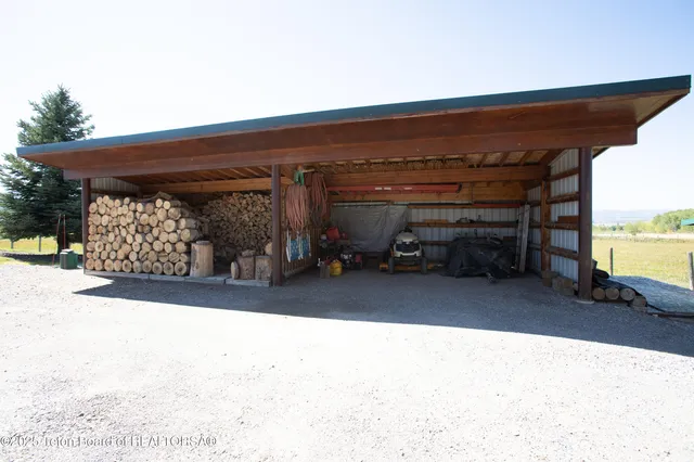 $2,588,889 | 615 Noble Lane, Bedford, WY 83112