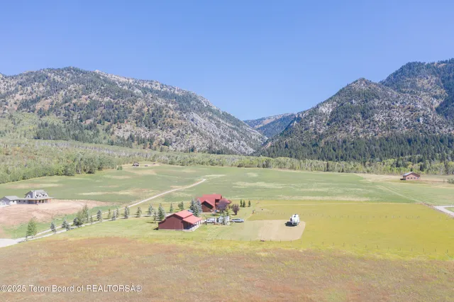 $2,588,889 | 615 Noble Lane, Bedford, WY 83112