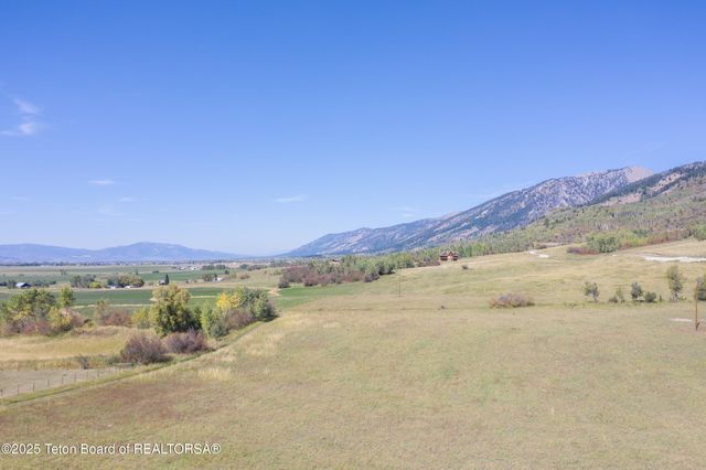 $2,588,889 | 615 Noble Lane, Bedford, WY 83112