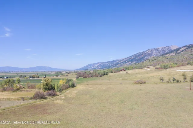 $2,588,889 | 615 Noble Lane, Bedford, WY 83112