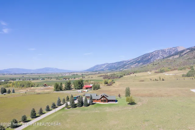 $2,588,889 | 615 Noble Lane, Bedford, WY 83112