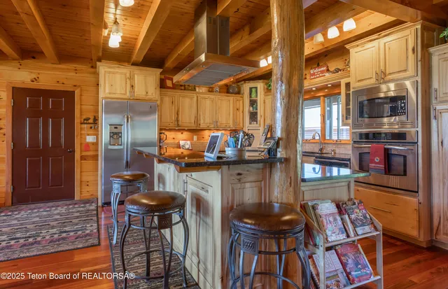 $2,588,889 | 615 Noble Lane, Bedford, WY 83112
