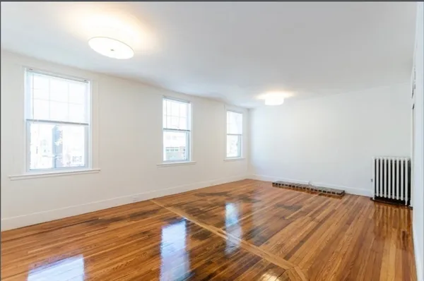 $4,650 | 859 East Broadway, Unit 2, Boston, MA 02127