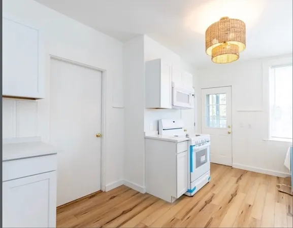 $4,650 | 859 East Broadway, Unit 2, Boston, MA 02127