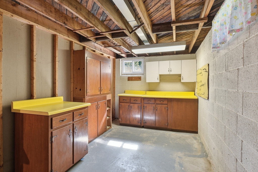 315 Porter Road East Longmeadow, MA 01028 - Photo 32 of 39