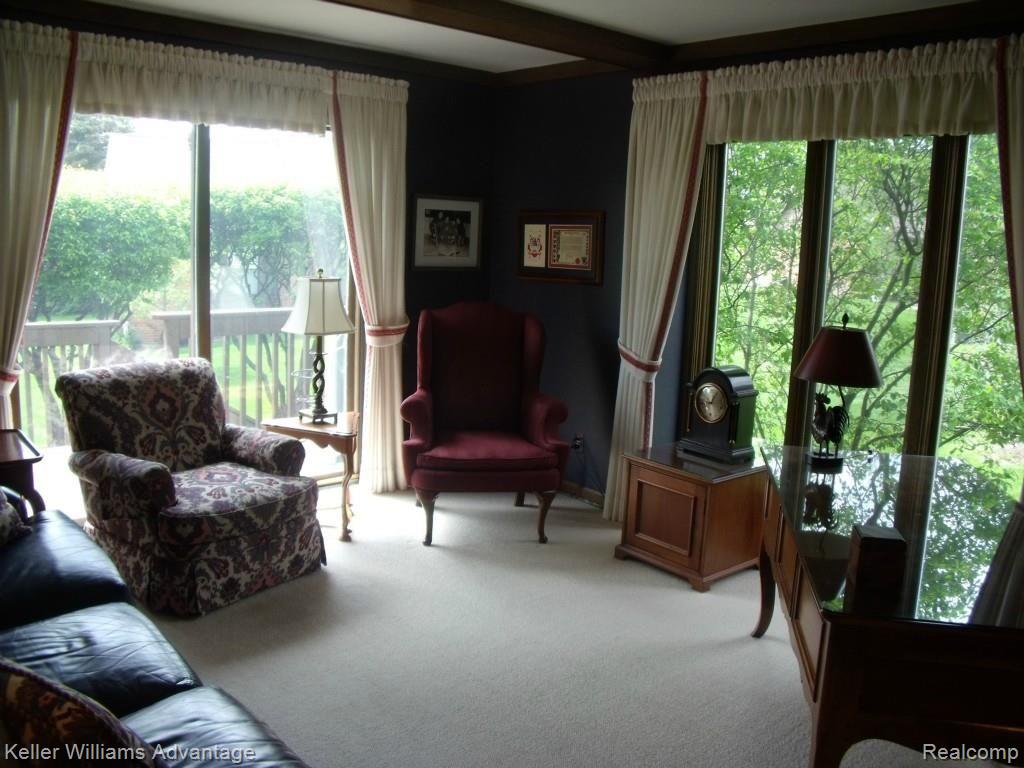 36463 Valley Ridge Drive Farmington Hills, MI 48331 - Photo 19 of 33
