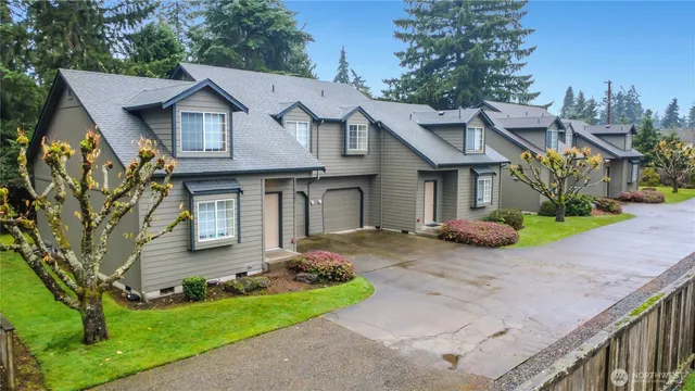 $1,050,000 | 12401-12407 111th Avenue East, Puyallup, WA 98374