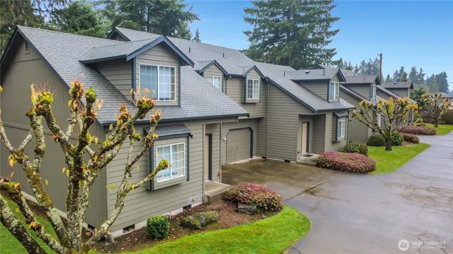 $1,050,000 | 12401-12407 111th Avenue East, Puyallup, WA 98374