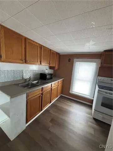 $1,000 | 245 North Rutland Street, Watertown, NY 13601