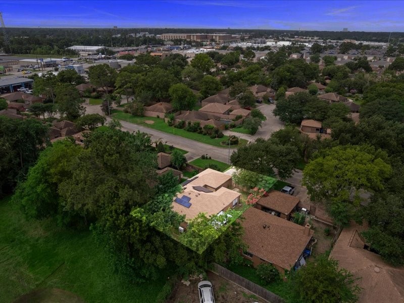 6631 Ambler Drive Spring, TX 77379 - Photo 15 of 37 an aerial view of a house with a garden