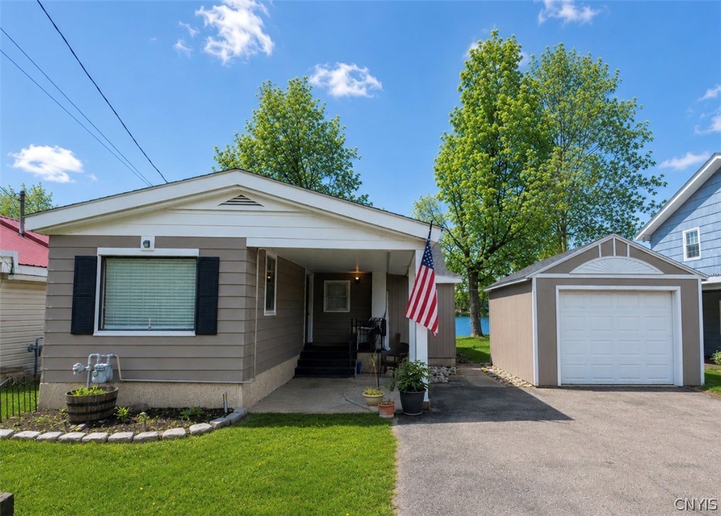 3356 Hayes Road Lysander, NY 13027 - Photo 1 of 19