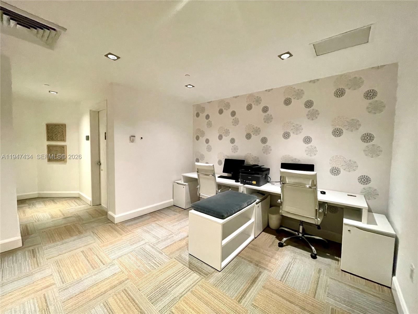 951 Brickell Avenue, Unit 3309 Miami, FL 33131 - Photo 28 of 41