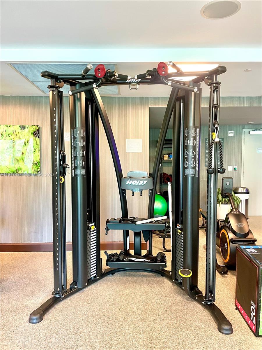 951 Brickell Avenue, Unit 3309 Miami, FL 33131 - Photo 37 of 41