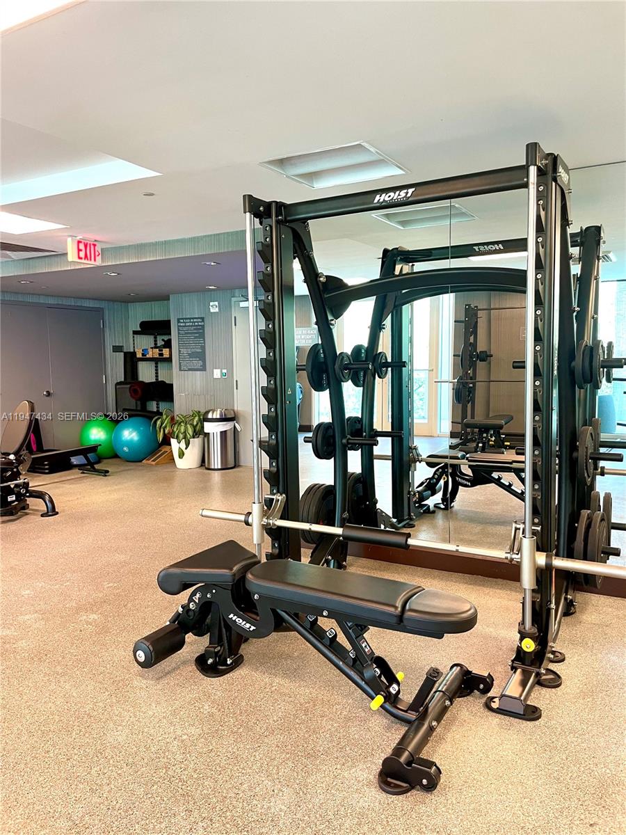 951 Brickell Avenue, Unit 3309 Miami, FL 33131 - Photo 39 of 41