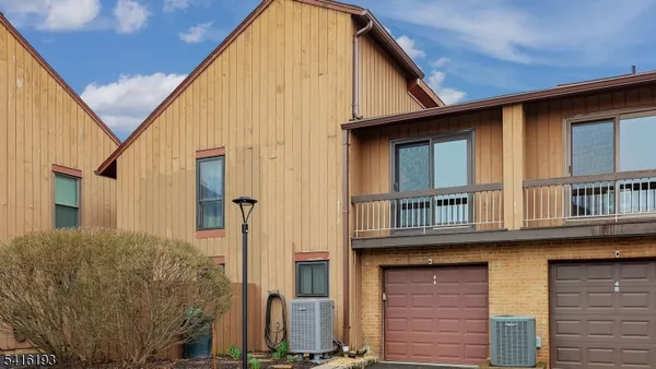 $3,200 | 118 Bluebird Drive, Unit 4A, Hillsborough, NJ 08844