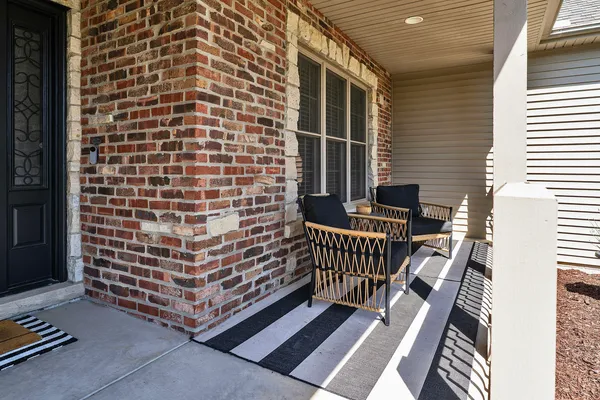 $550,000 | 2704 Vrooman Court, Bloomington, IL 61704