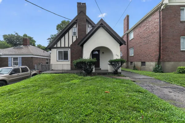 $274,900 | 2784 Losantiville Avenue, Cincinnati, OH 45213