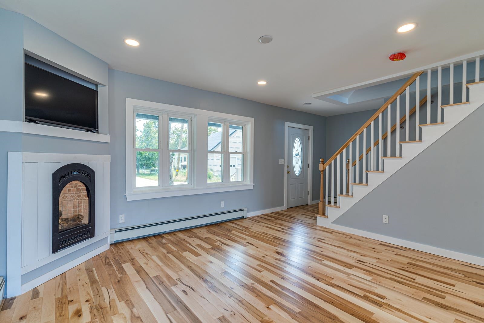19 Farrington Street Rochester, NH 03867 - Photo 14 of 24