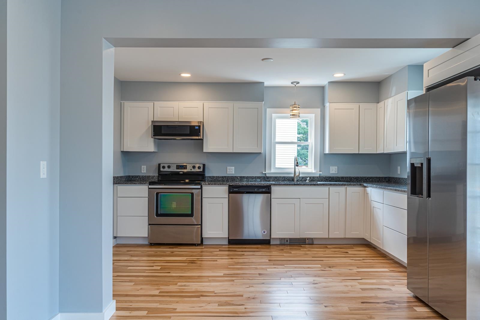 19 Farrington Street Rochester, NH 03867 - Photo 9 of 24
