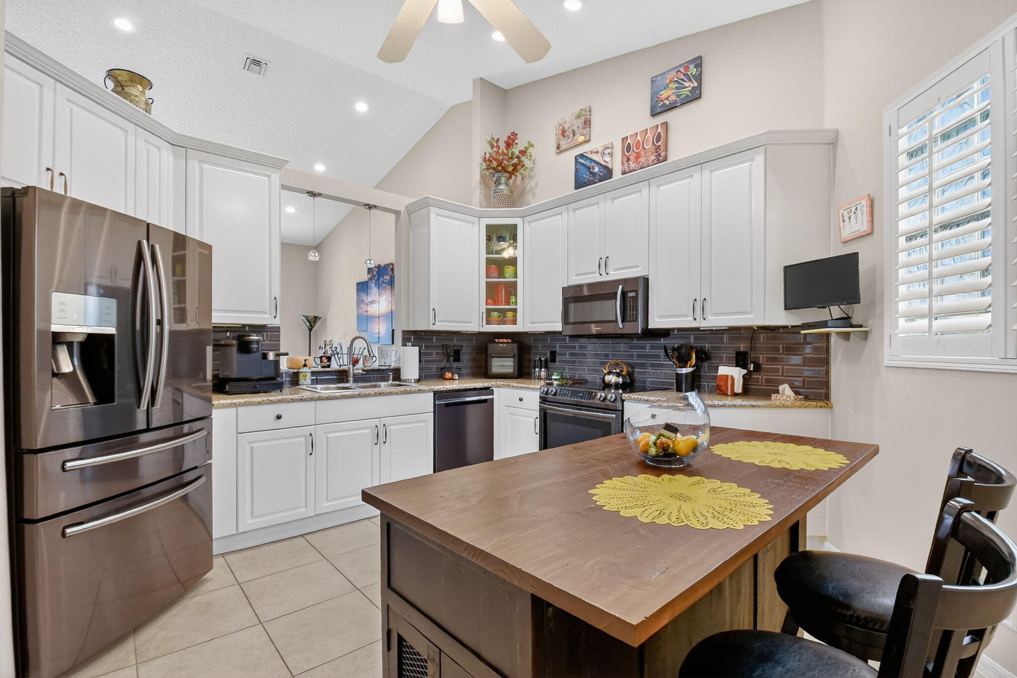 6210 Heliconia Road Delray Beach, FL 33484 - Photo 16 of 53 16-web-or-mls-DSC_6168