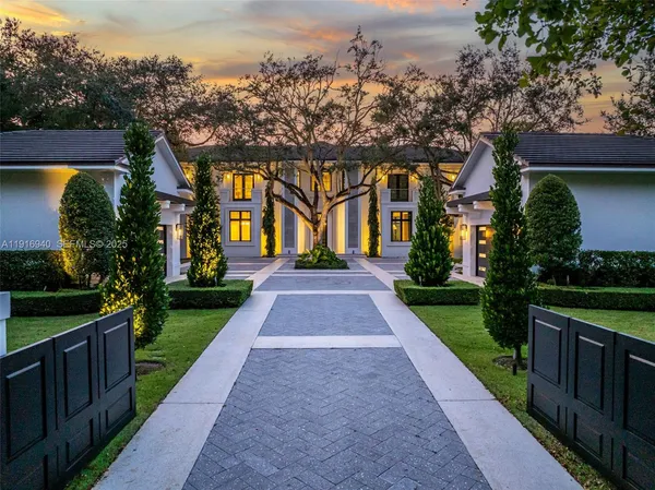 $15,500,000 | 9500 Southwest 61st Court, Pinecrest, FL 33156