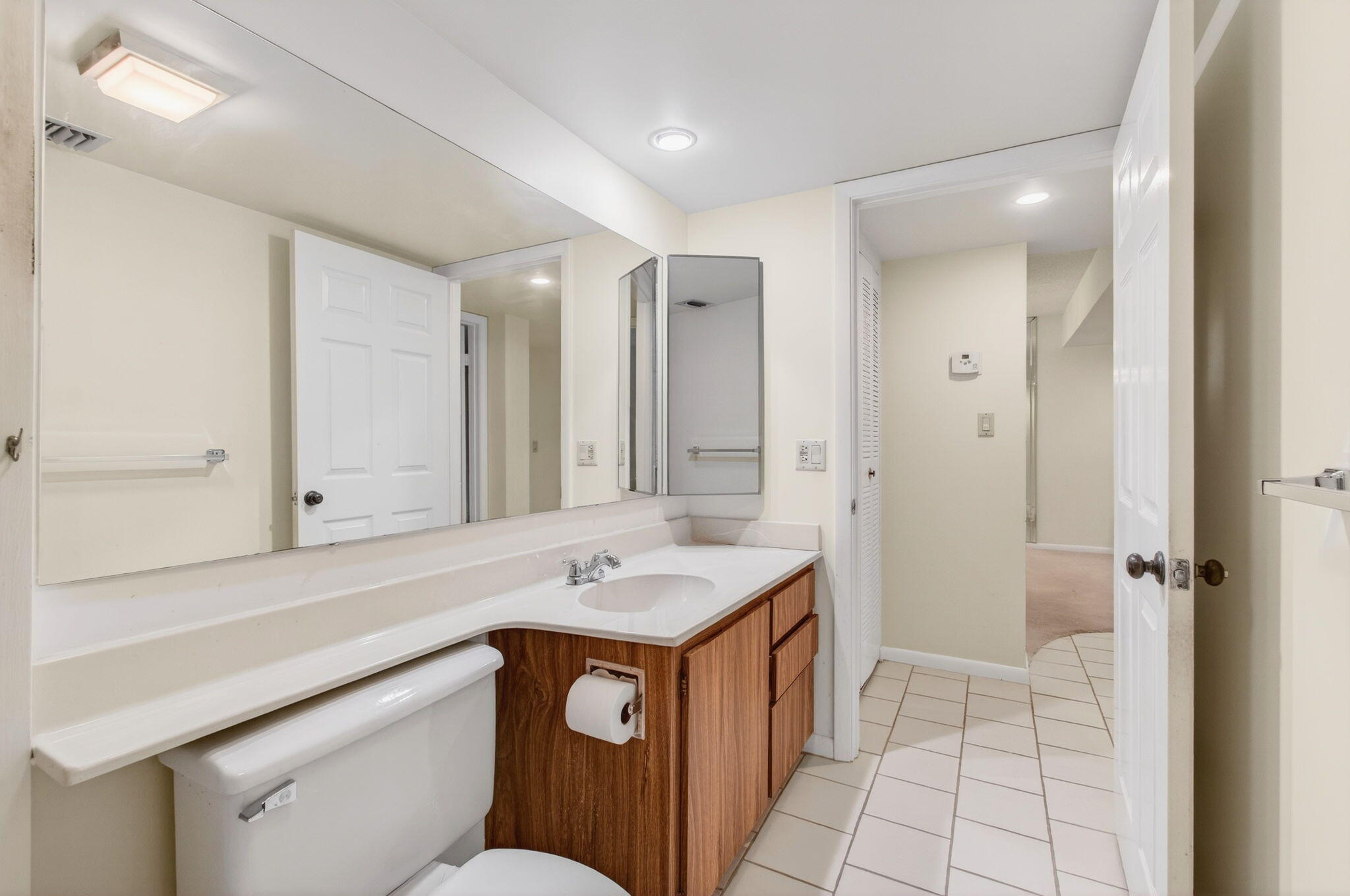 6049 Balboa Circle, Unit 205 Boca Raton, FL 33433 - Photo 18 of 27 39-web-or-mls-DSC_8277