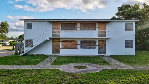 $1,599,000 | 124-122 Southwest 8th Avenue, Delray Beach, FL 33444