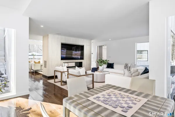 $3,988,000 | 475 Fence Row Drive, Fairfield, CT 06824