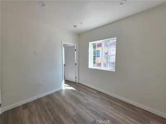 $2,295 | 11572 Amboy Avenue, San Fernando, CA 91340