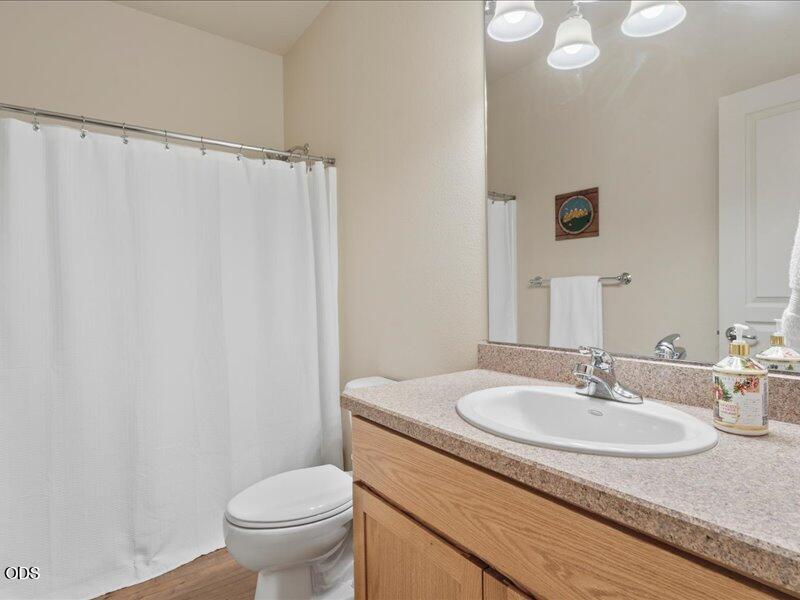 1395 Highland View Loop Redmond, OR 97756 - Photo 25 of 68