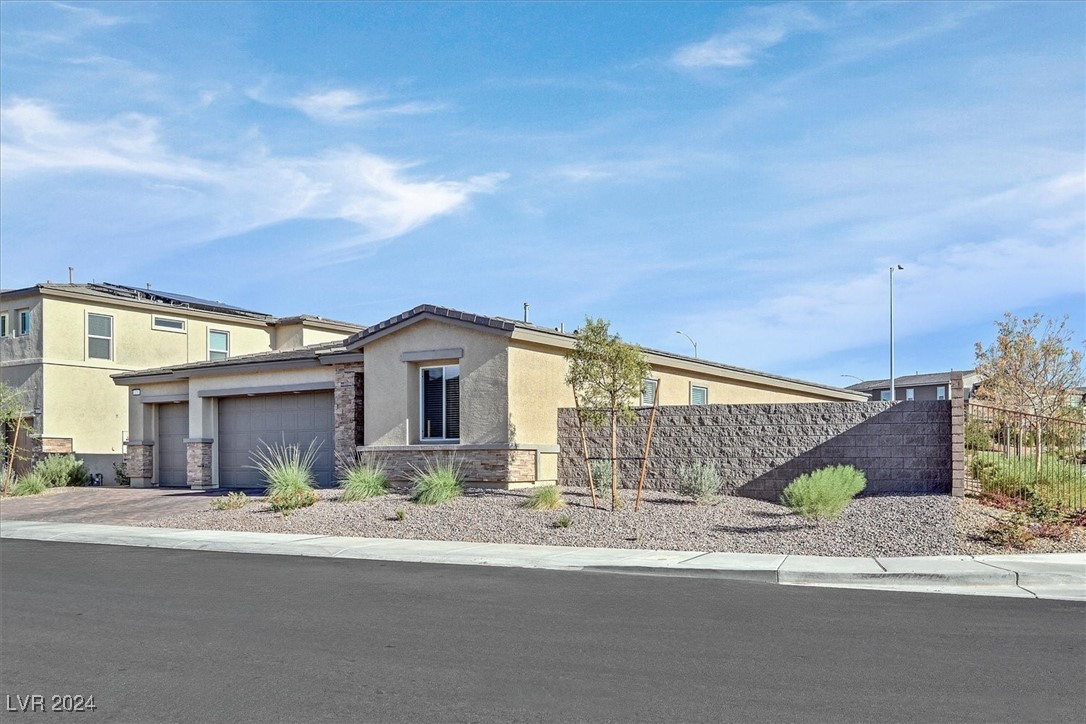 271 Rusty Ridge Lane Henderson, NV 89015 - Photo 2 of 52