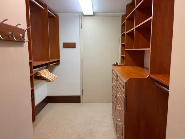 $14,000 | 1522 North Prospect Avenue, Unit 1804, Milwaukee, WI 53202