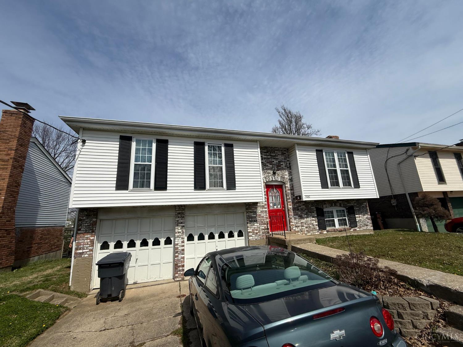 5060 Mt Alverno Road Cincinnati, OH 45238 - Photo 2 of 7