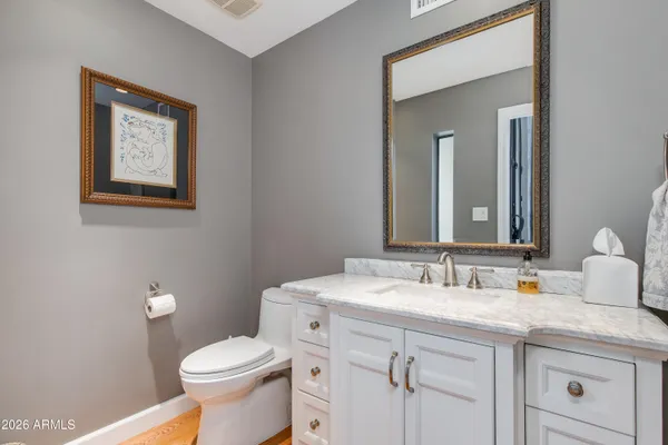 $1,895,000 | 2737 East Arizona Biltmore Circle, Unit 2, Phoenix, AZ 85016