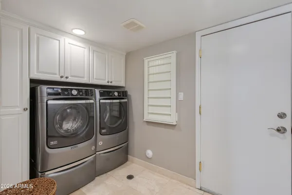 $1,895,000 | 2737 East Arizona Biltmore Circle, Unit 2, Phoenix, AZ 85016