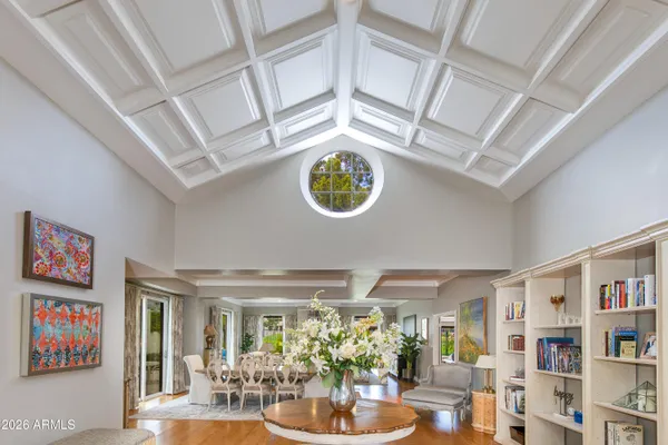 $1,895,000 | 2737 East Arizona Biltmore Circle, Unit 2, Phoenix, AZ 85016