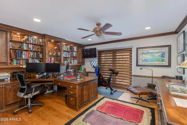 $1,895,000 | 2737 East Arizona Biltmore Circle, Unit 2, Phoenix, AZ 85016