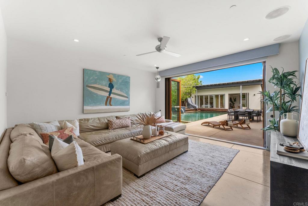1866 Sheridan Road Encinitas, CA 92024 - Photo 26 of 75 Family Room