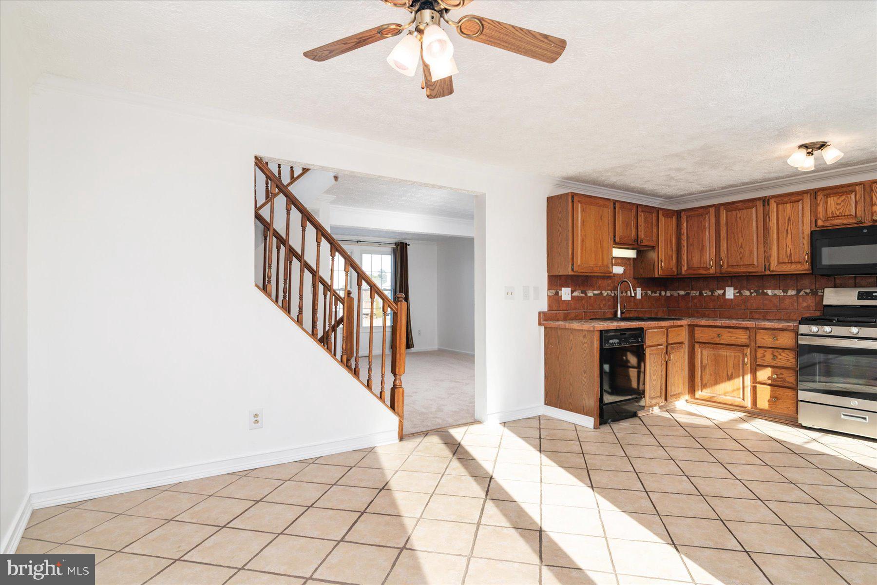 725 Dayspring Drive Odenton, MD 21113 - Photo 20 of 61 Dining Area