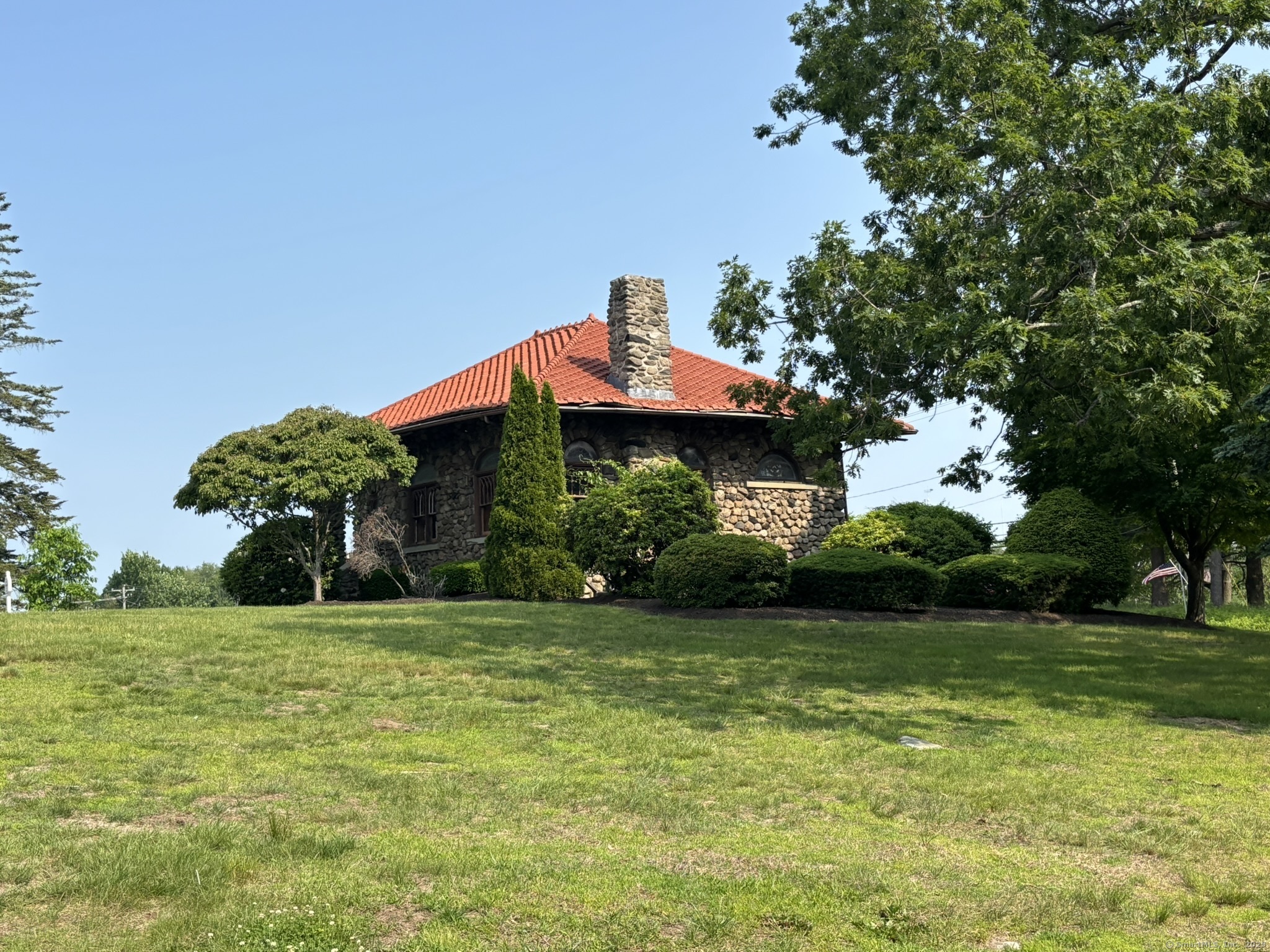 44 Cheshire Road Prospect, CT 06712 - Photo 29 of 39 a front view of a house with a yard