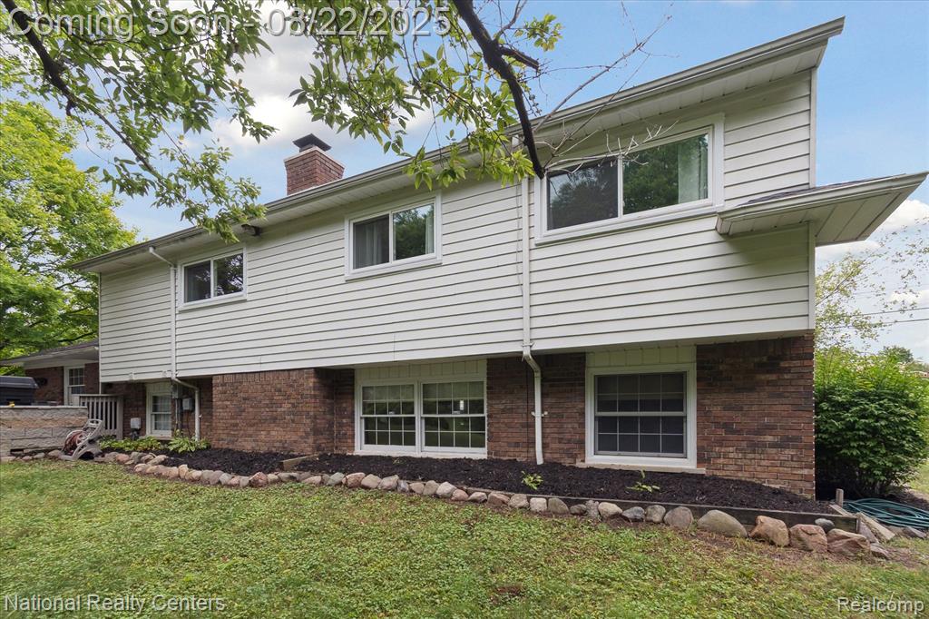 23965 Farmington Road Farmington, MI 48336 - Photo 46 of 52 Gallery Image 46