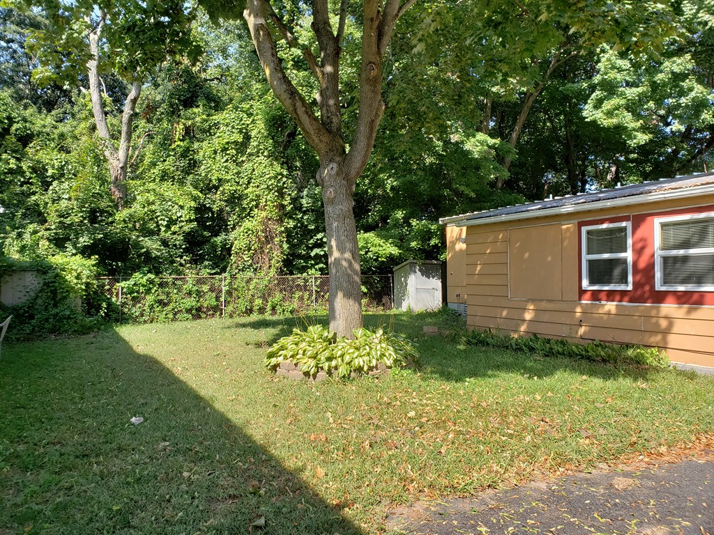 32 Rest Way Springfield, MA 01119 - Photo 2 of 8 Gallery Image 2