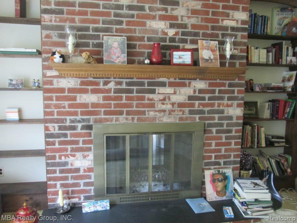 8496 Rucker Road Grosse Ile, MI 48138 - Photo 9 of 39 IMG_6781.jpg