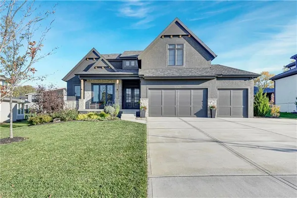 $1,250,000 | 17029 King Street, Overland Park, KS 66221