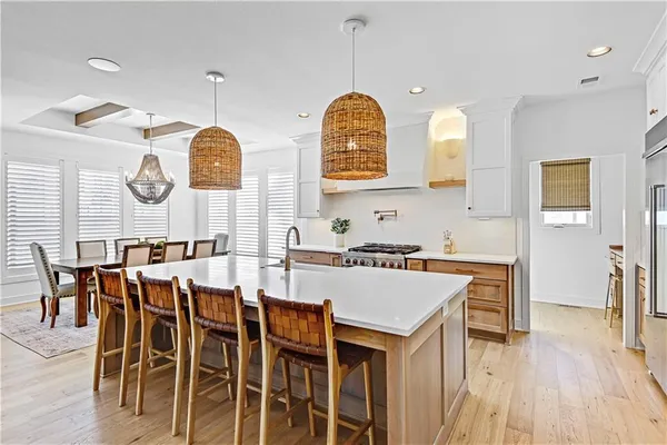 $1,250,000 | 17029 King Street, Overland Park, KS 66221