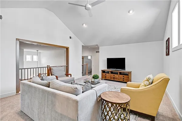 $1,250,000 | 17029 King Street, Overland Park, KS 66221