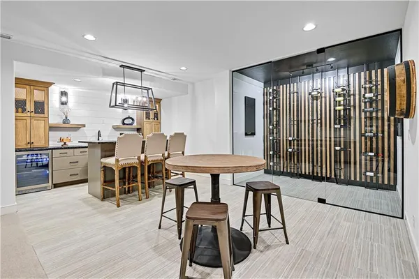 $1,250,000 | 17029 King Street, Overland Park, KS 66221