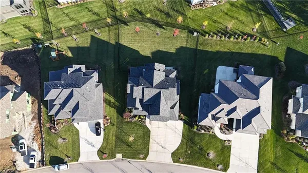 $1,250,000 | 17029 King Street, Overland Park, KS 66221