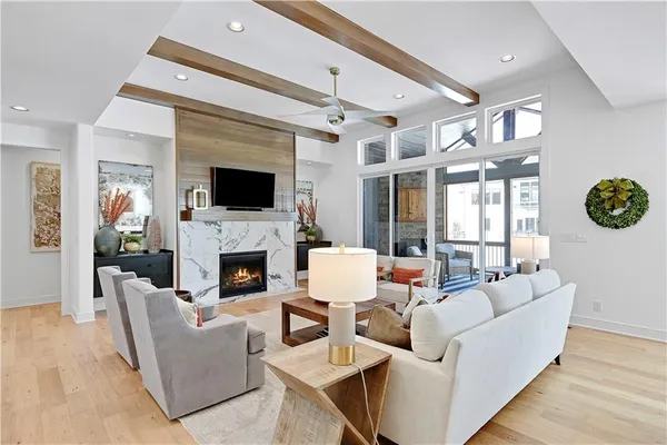 $1,250,000 | 17029 King Street, Overland Park, KS 66221